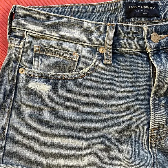 LUCKY BRAND